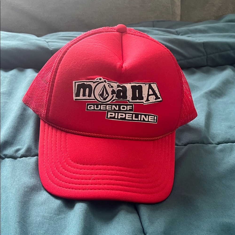 Volcom Red Moana Queen of Pipeline Hat